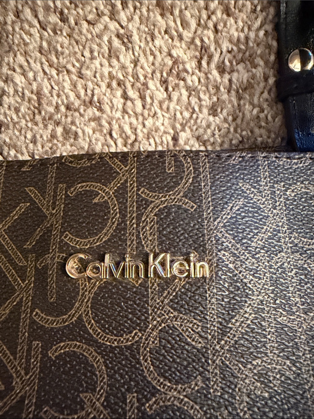 Calvin Klein tote - Picture 3 of 13